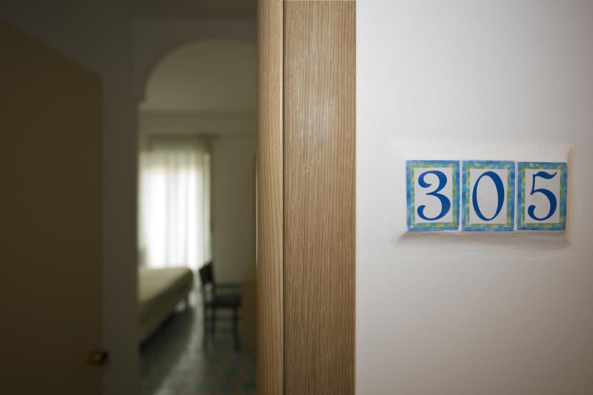 Hotel Torre Di Milo Maiori Kültér fotó