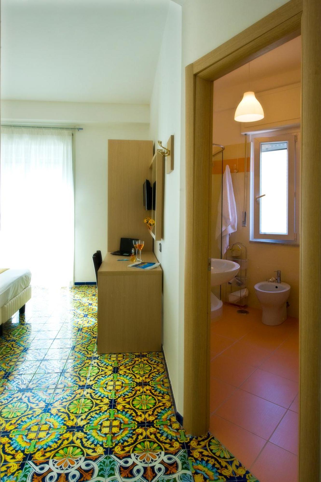Hotel Torre Di Milo Maiori Kültér fotó
