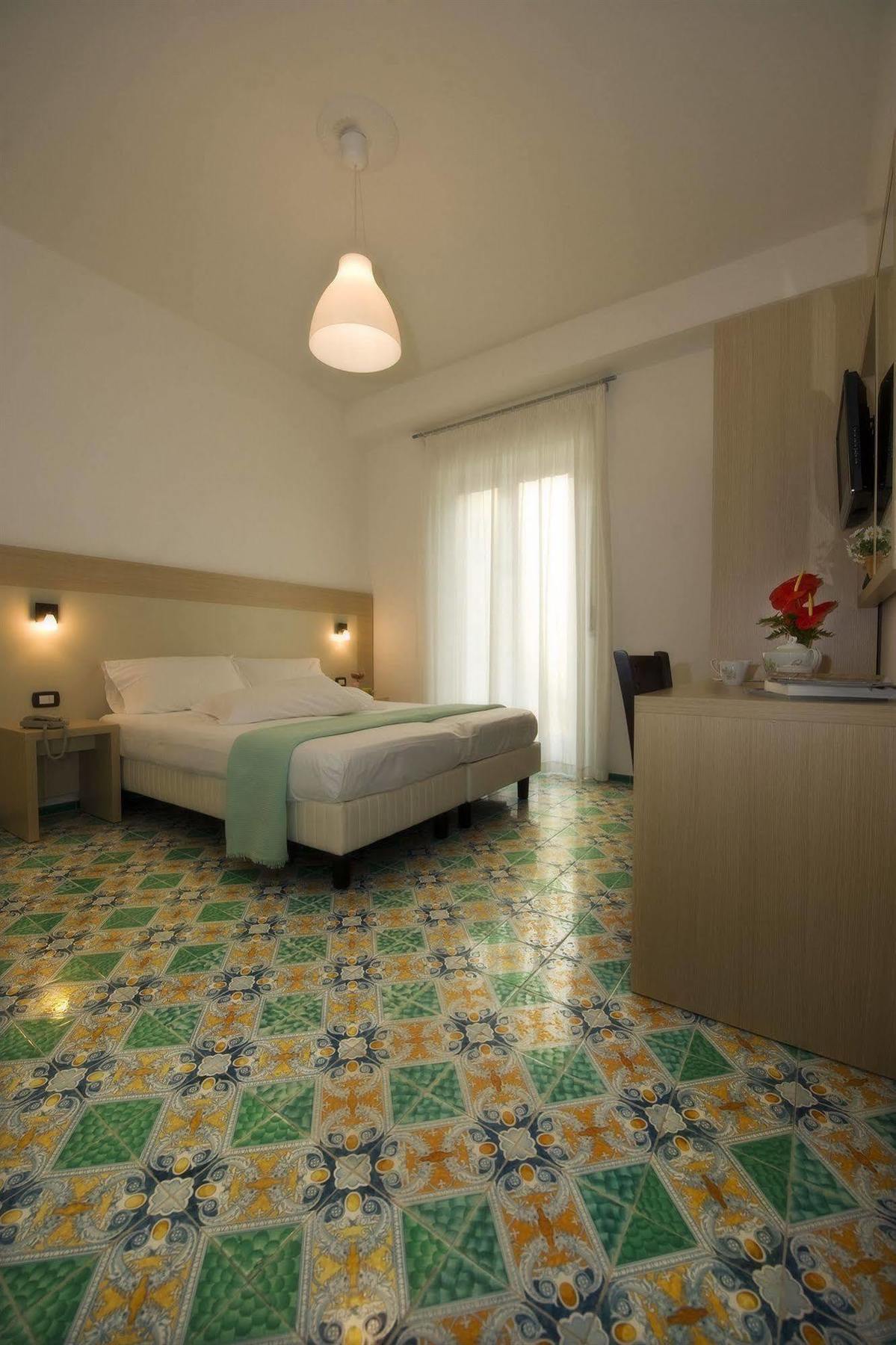 Hotel Torre Di Milo Maiori Kültér fotó